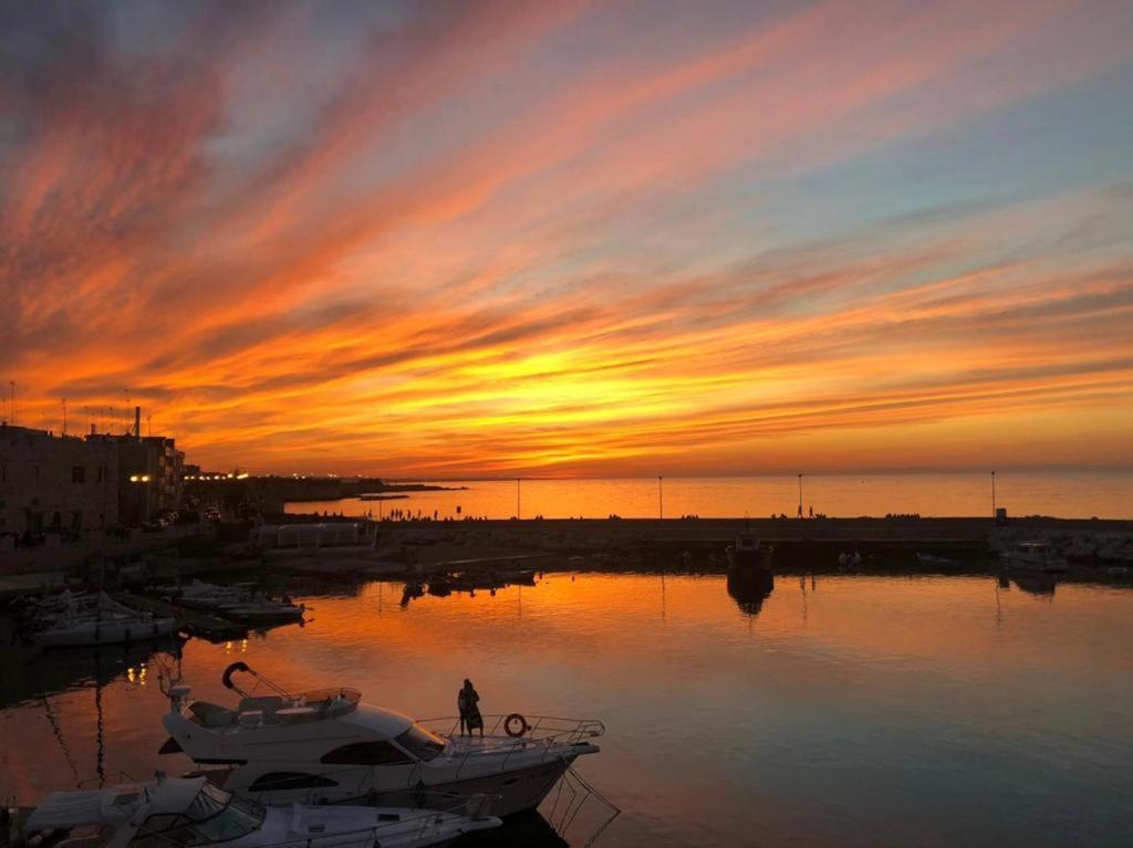جيوفيناتسو Nel Mar Casa Vacanze المظهر الخارجي الصورة
